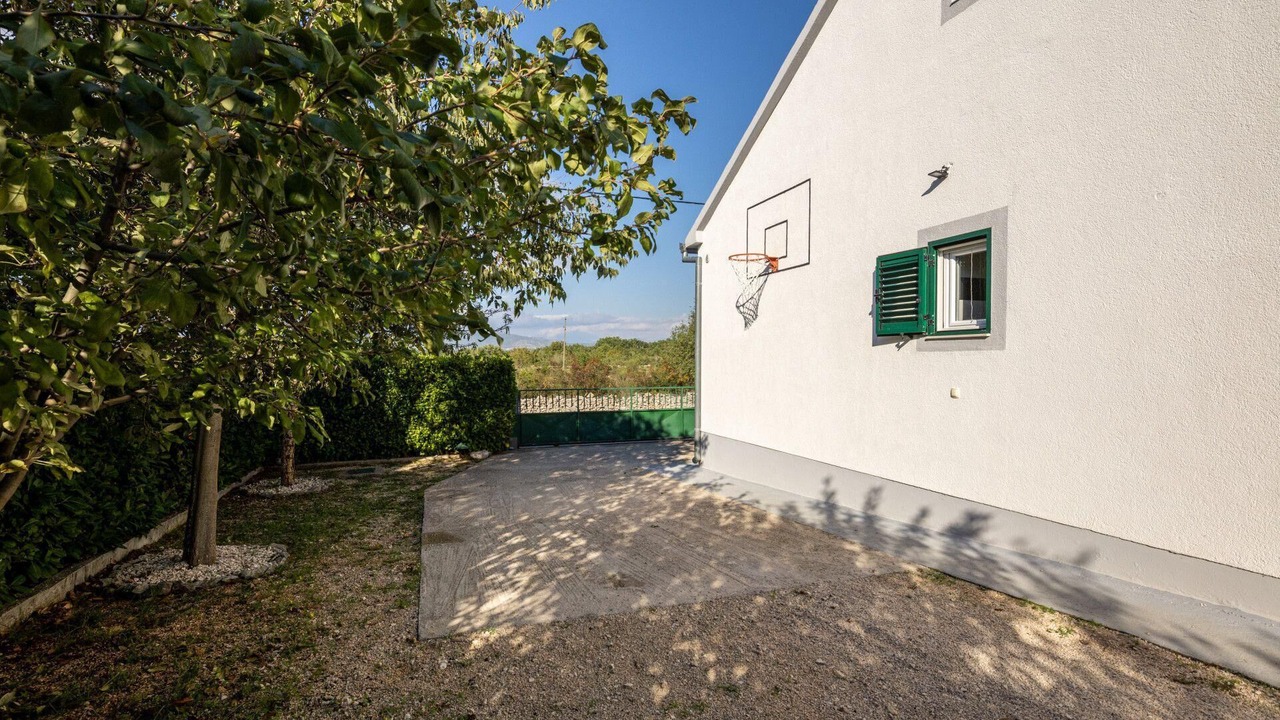 Photo of Outdoor in Drnis