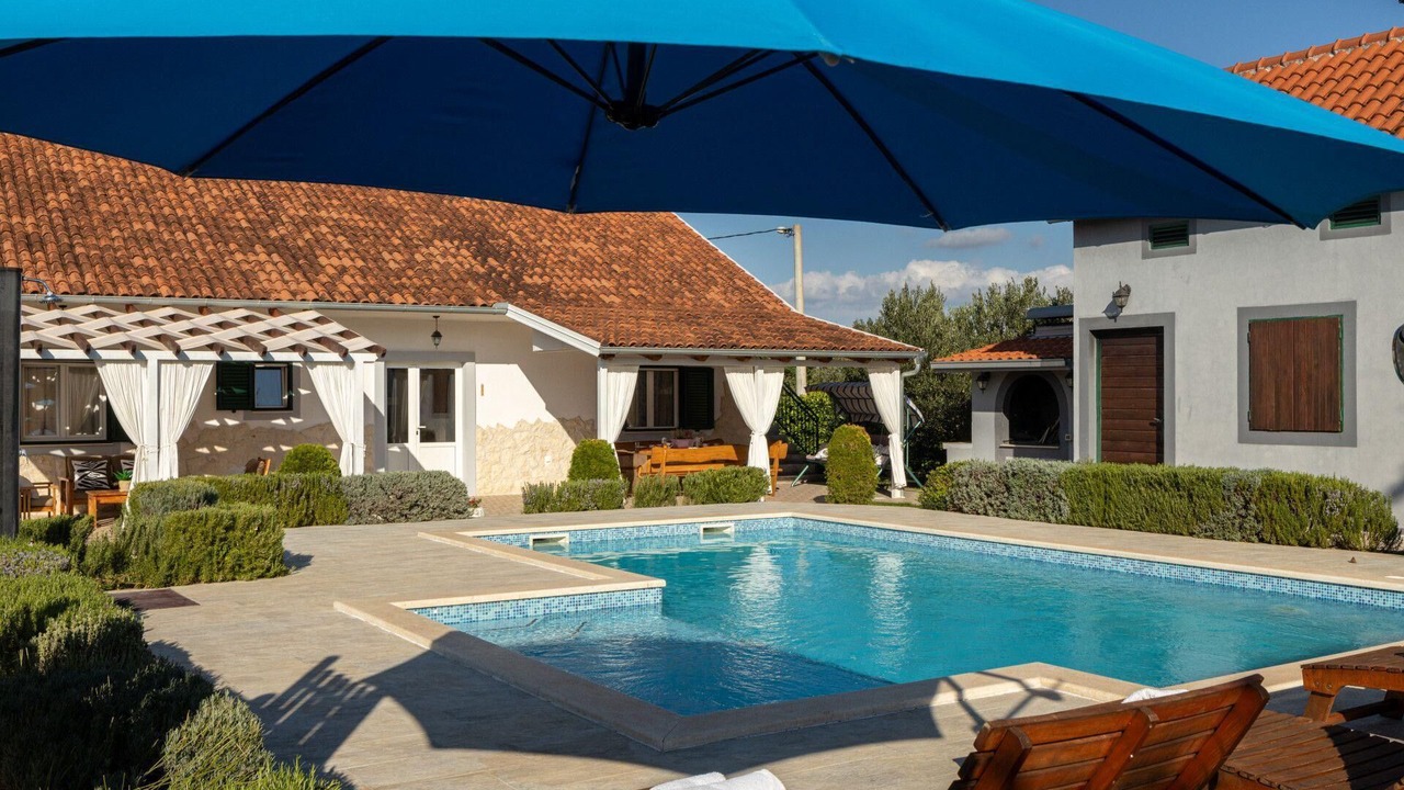 Photo of Outdoor in Drnis