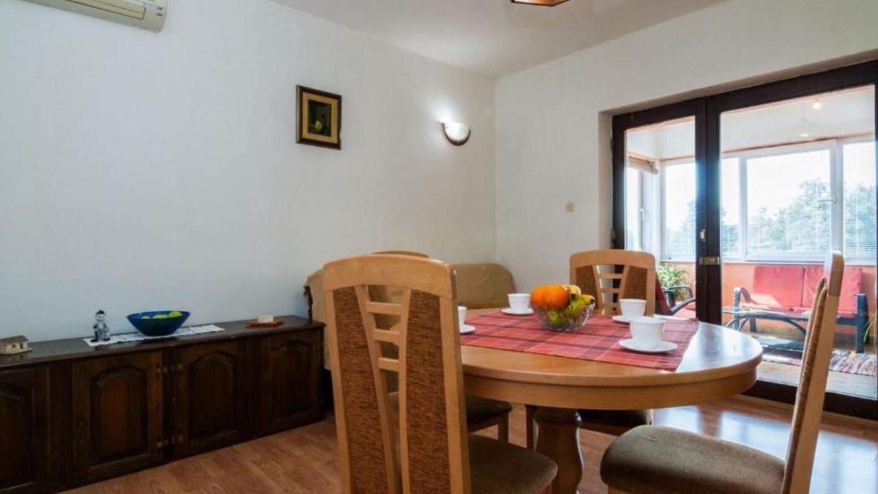 Photo of Livingroom in Muline