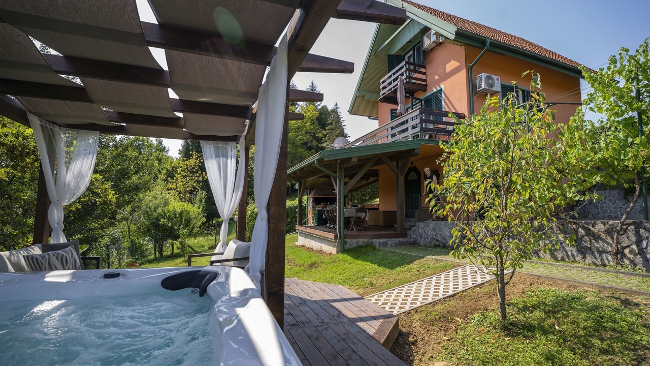 Photo of Patio Balcony in Bosiljevo
