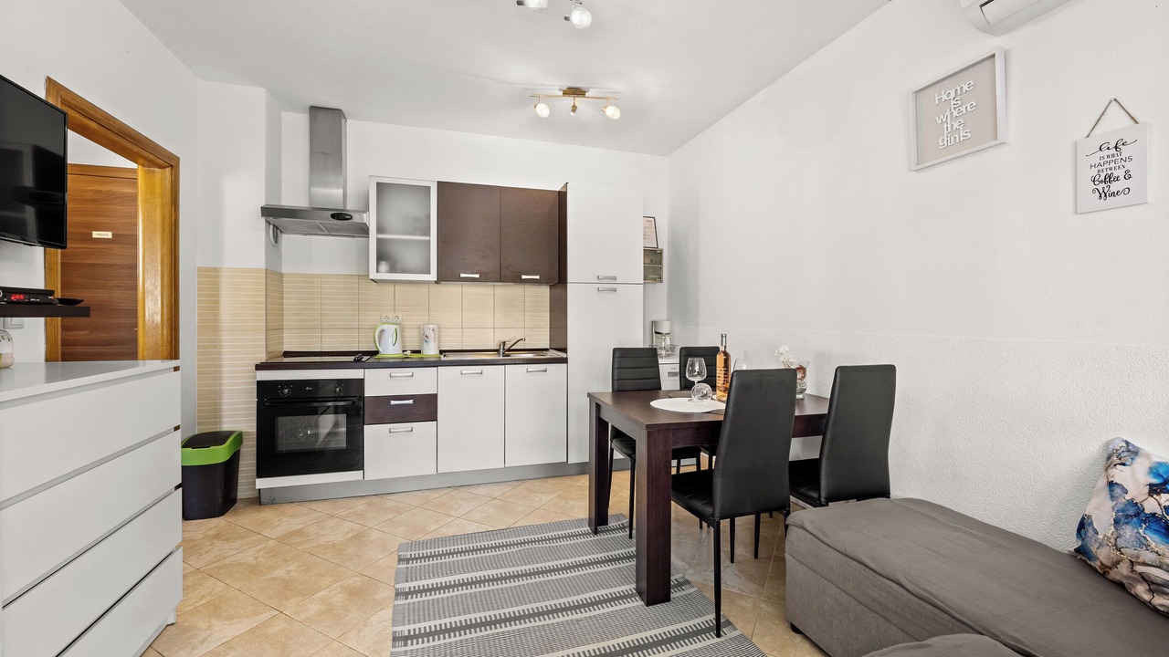 Photo of Kitchen in Karigador