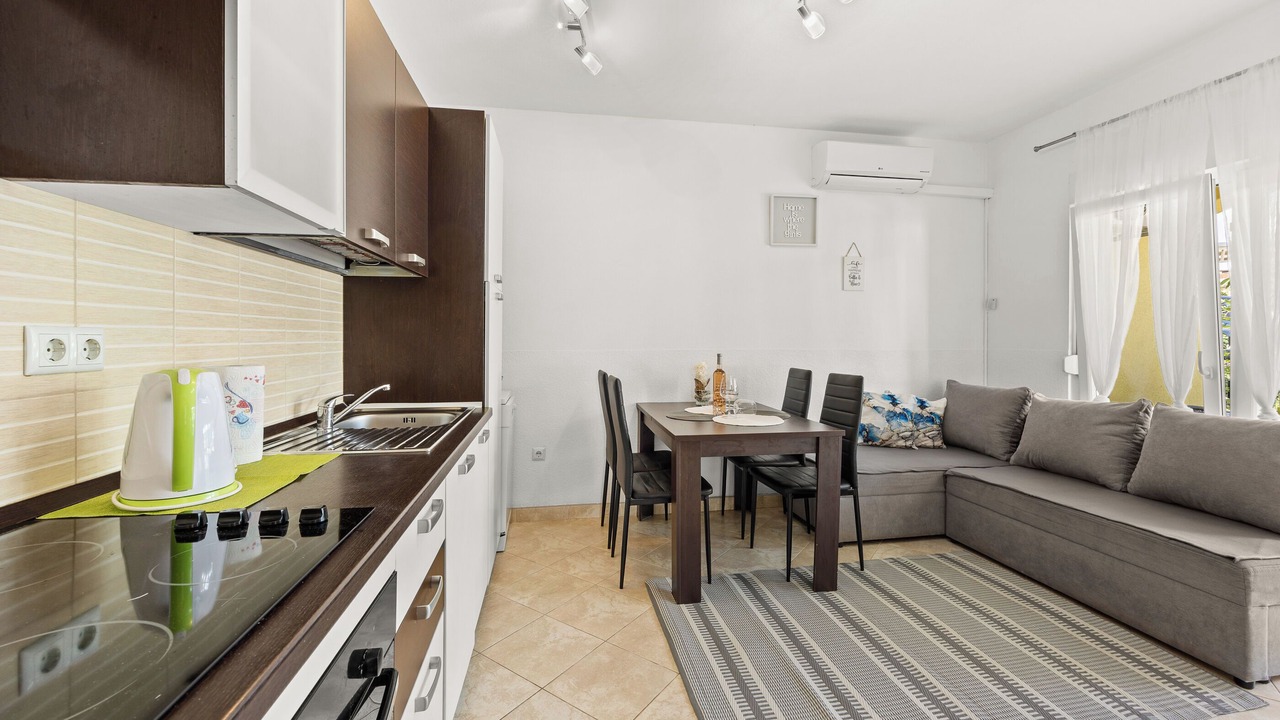Photo of Kitchen in Karigador