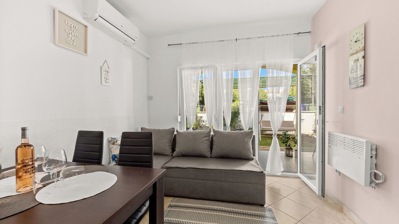 Photo of Livingroom in Karigador