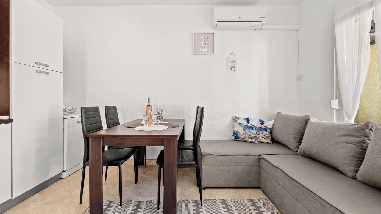 Photo of Others in Karigador