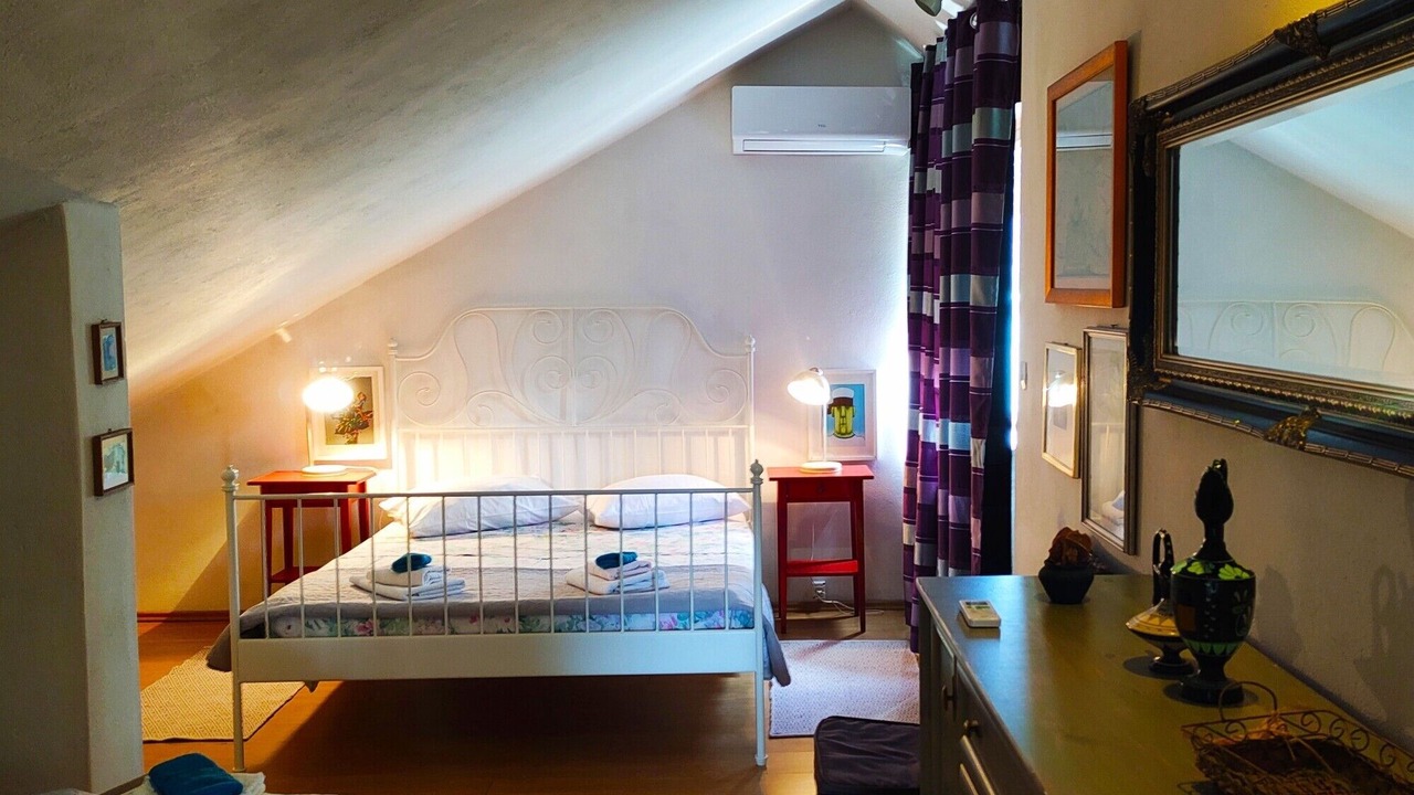 Photo of Bedroom in Slime