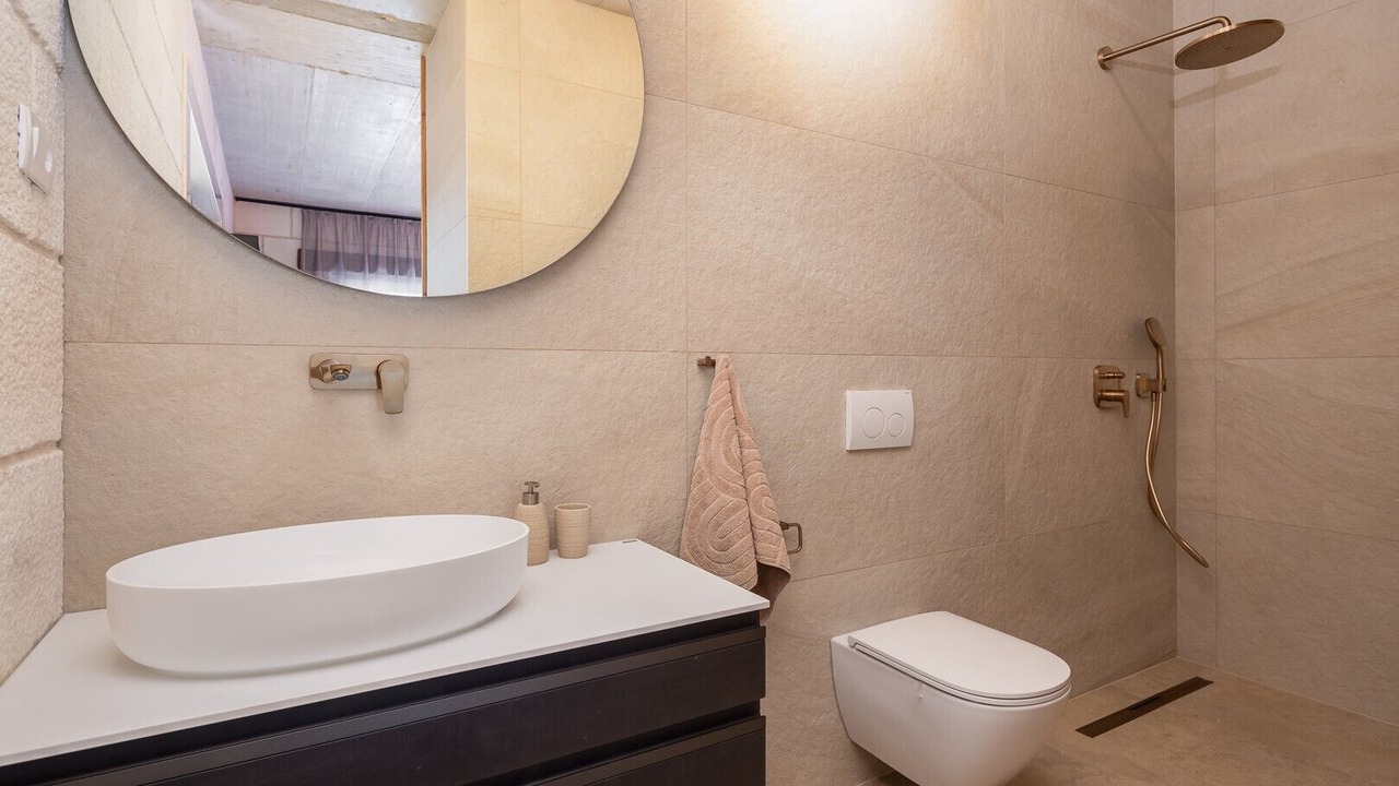 Photo of Bathroom in Dicmo