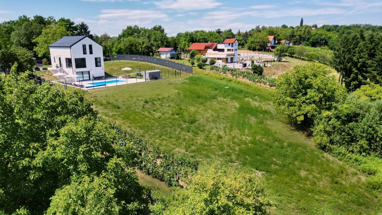 Photo of Outdoor in Severin