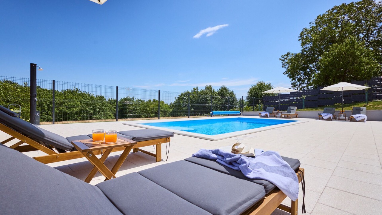 Photo of Outdoor in Severin