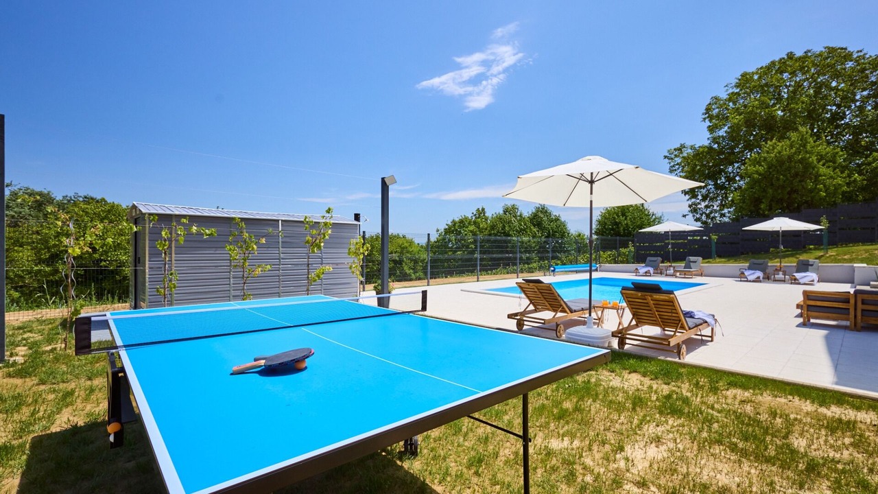 Photo of Outdoor in Severin