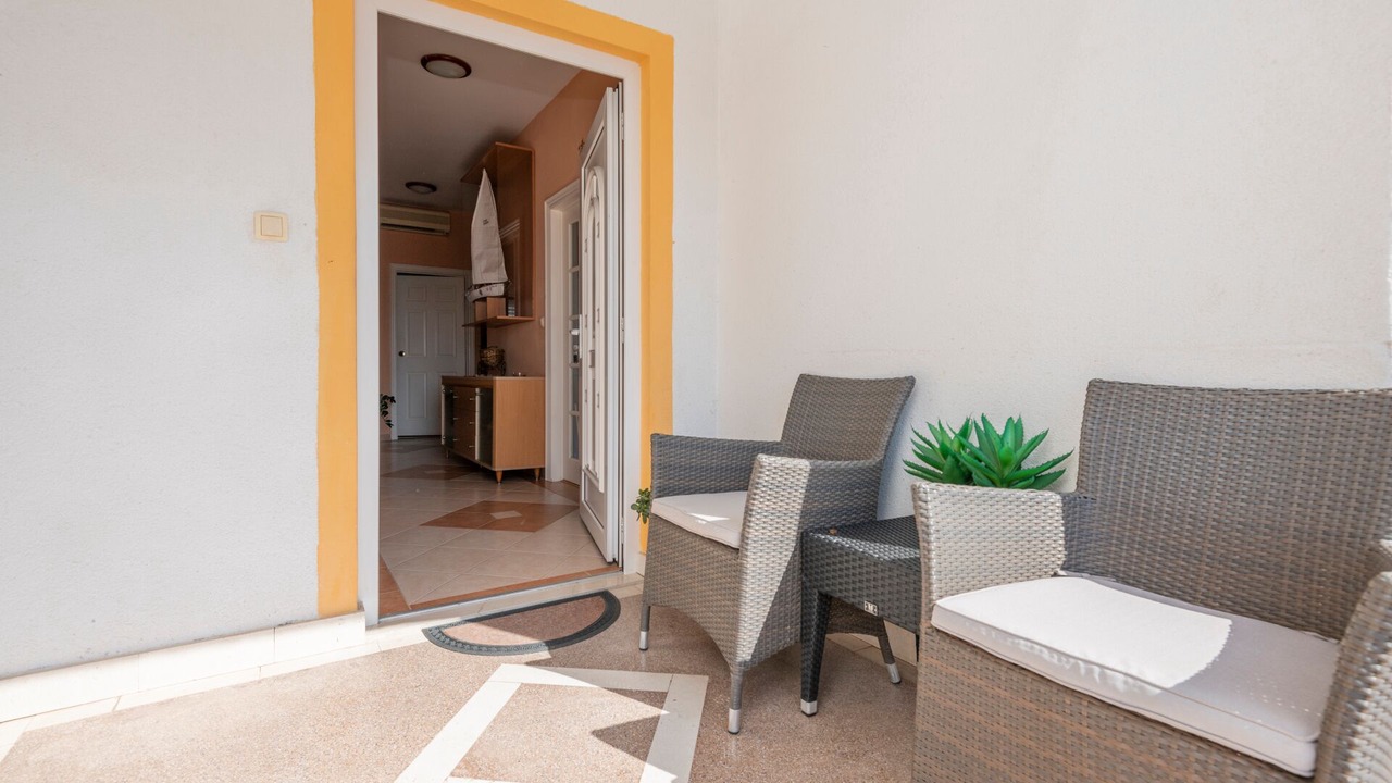 Photo of Patio Balcony in Bidol