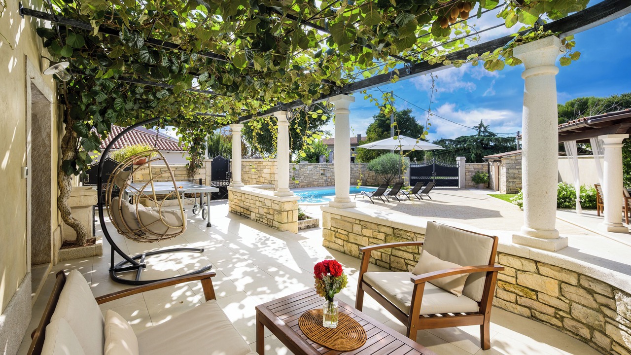Photo of Patio Balcony in Muzini