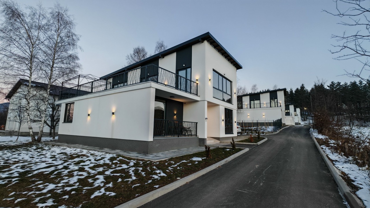 Photo of Outdoor in Resnik