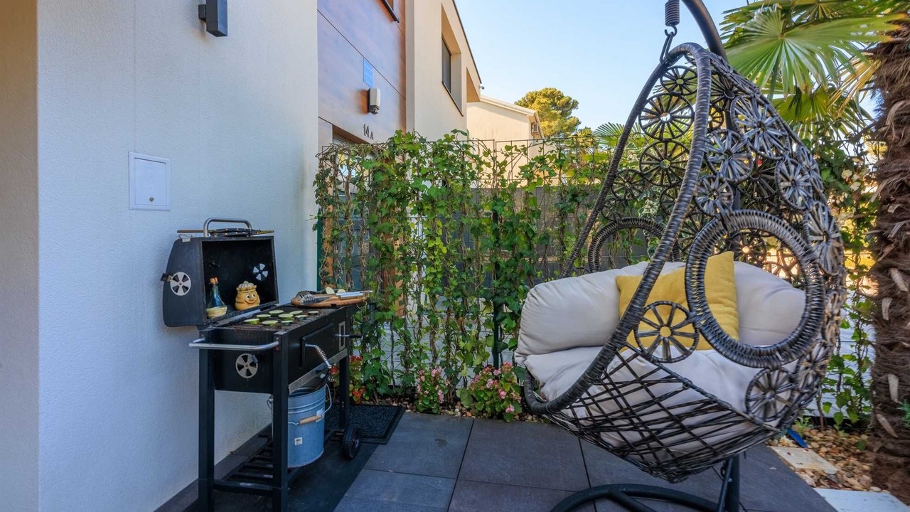 Photo of Patio Balcony in Milcetici