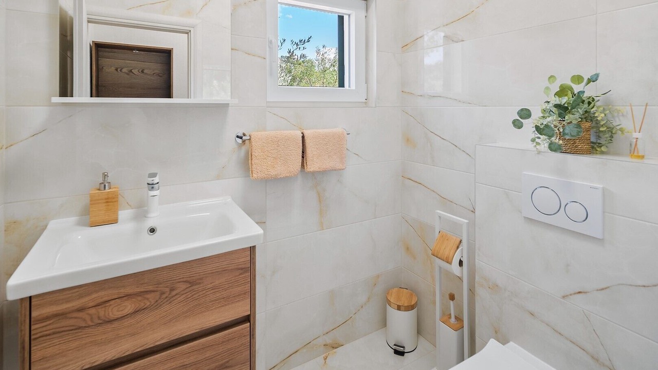 Photo of Bathroom in Marina