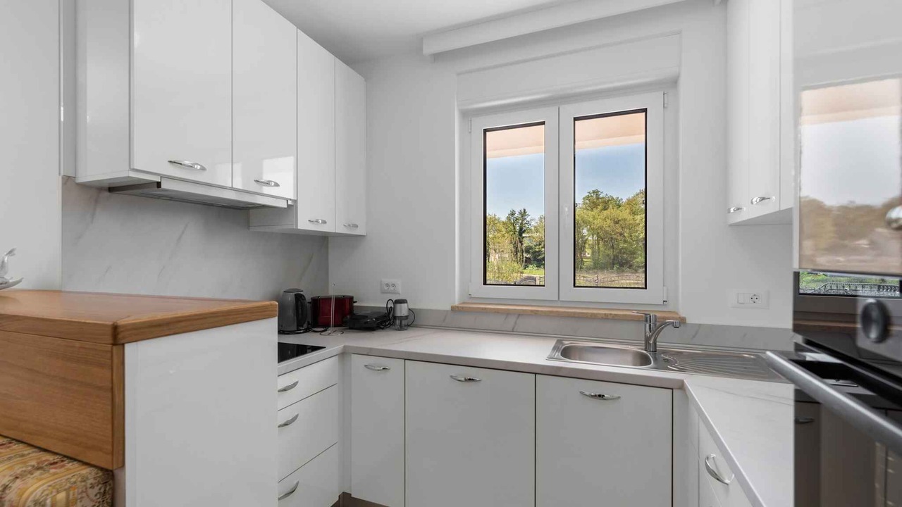 Photo of Kitchen in Karigador