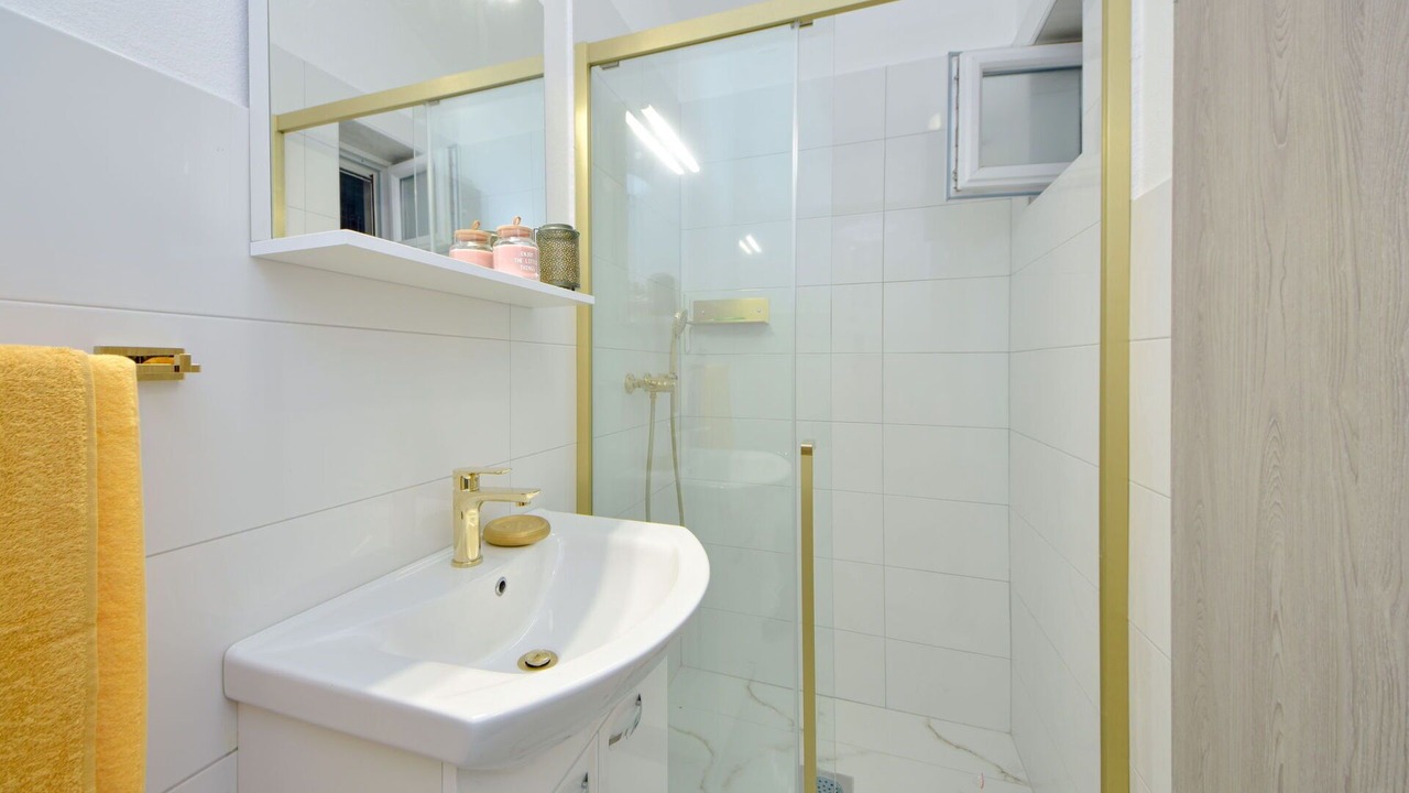Photo of Bathroom in Prigradica