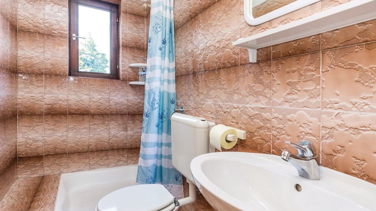 Photo of Bathroom in Brsec