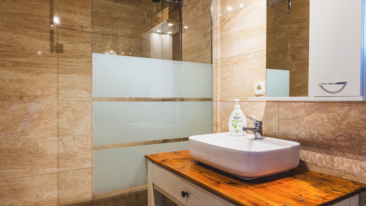 Photo of Bathroom in Lovorno