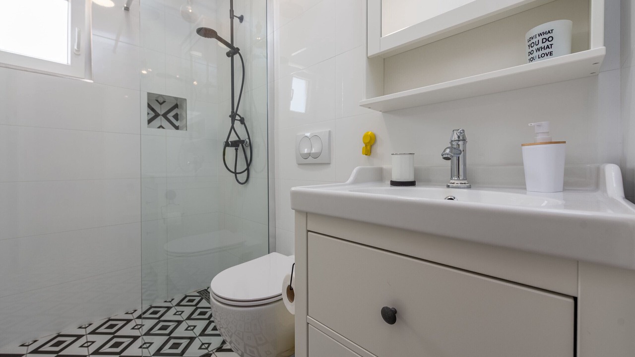 Photo of Bathroom in Kukljica