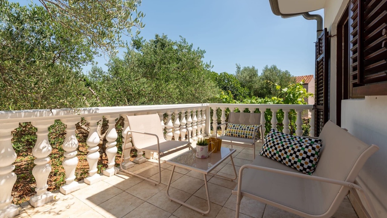 Photo of Patio Balcony in Kukljica
