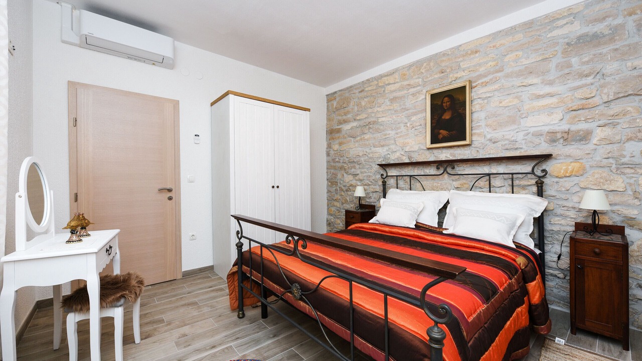 Photo of Bedroom in Smilcic