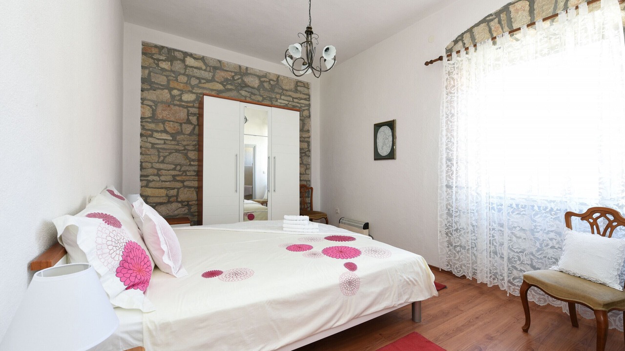 Photo of Bedroom in Smilcic