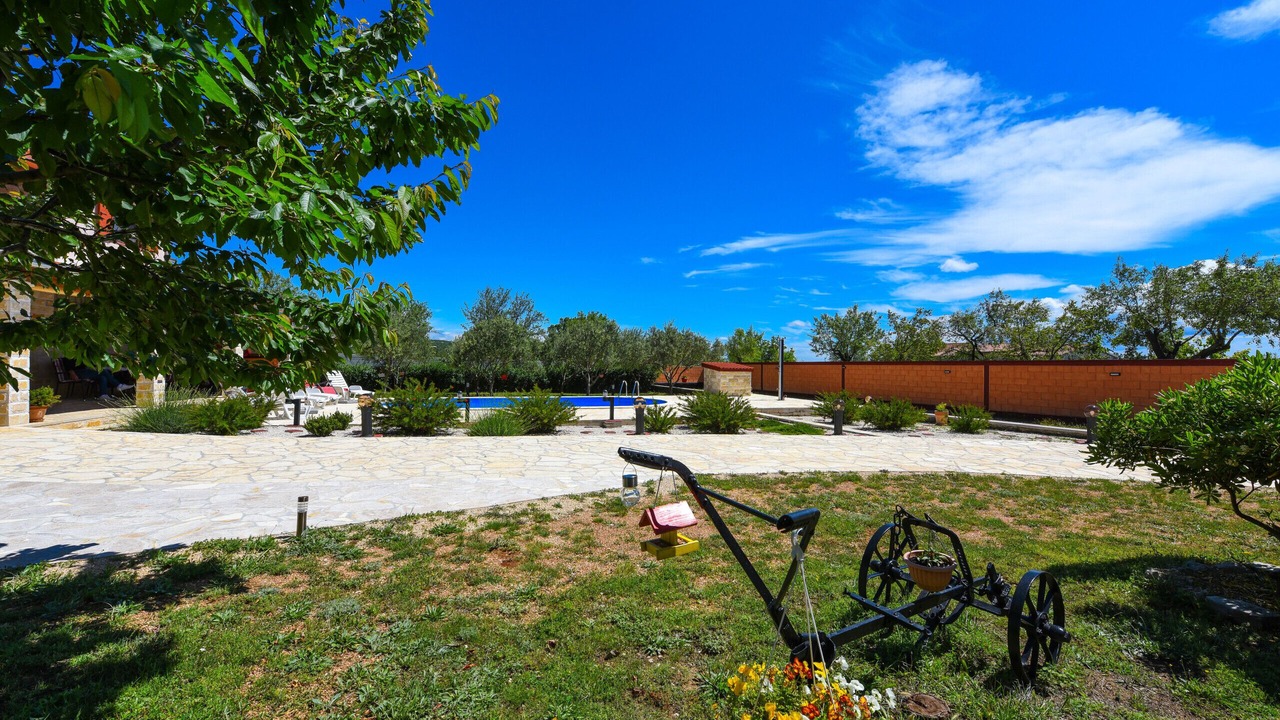 Photo of Outdoor in Lisicici