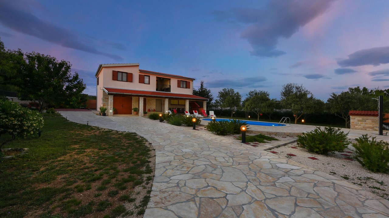 Photo of Outdoor in Lisicici