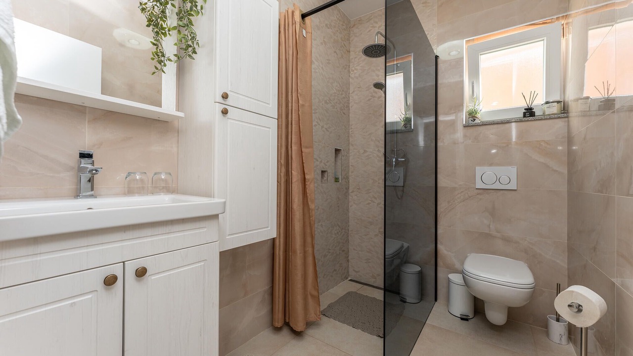 Photo of Bathroom in Banj