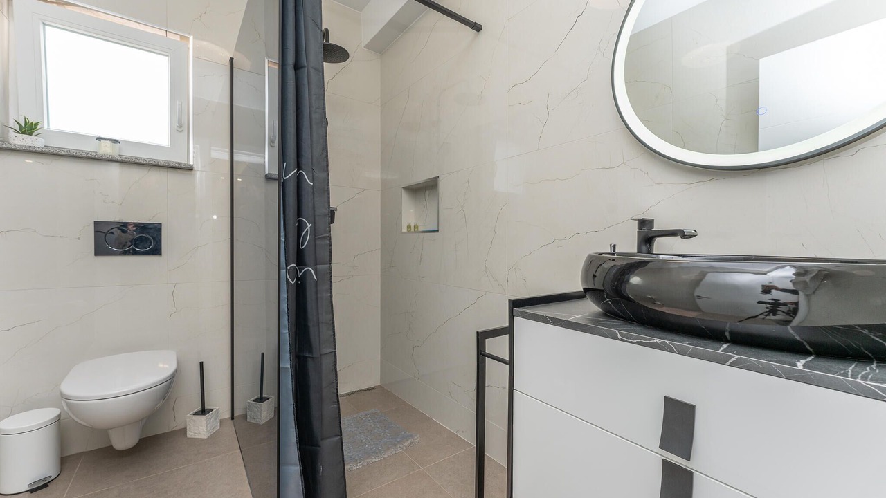 Photo of Bathroom in Banj