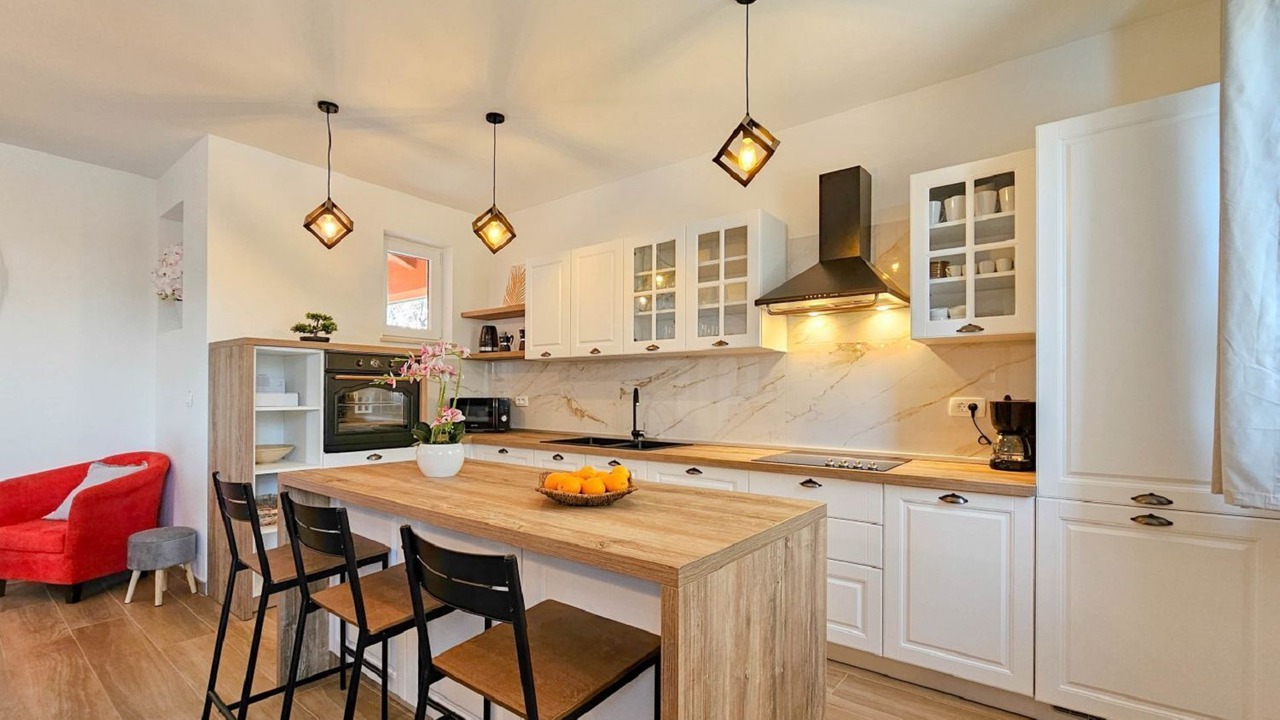 Photo of Kitchen in Karigador