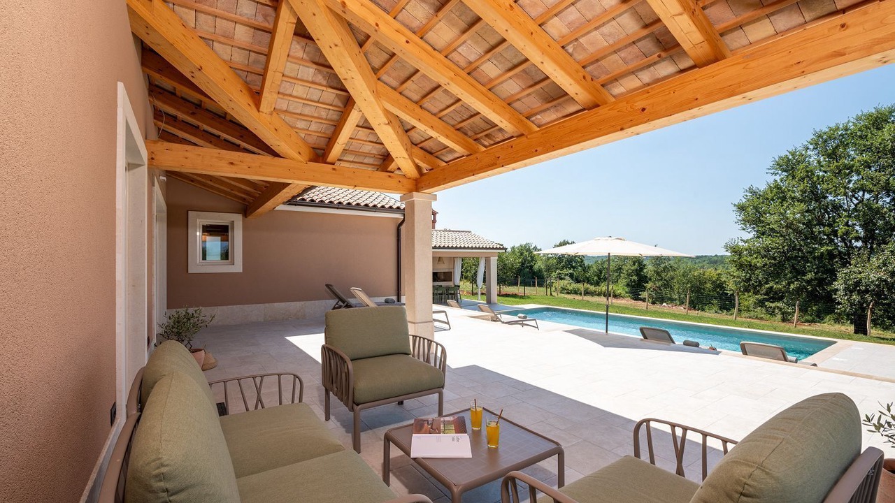 Photo of Patio Balcony in Beram