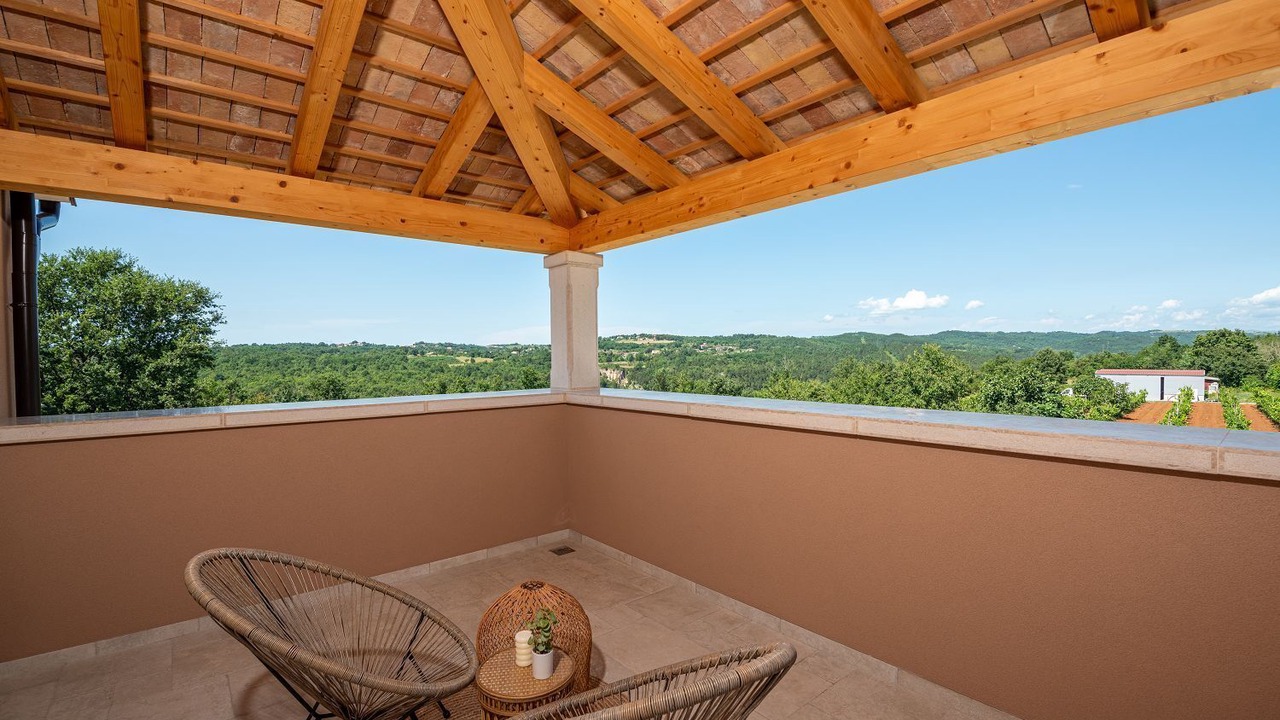 Photo of Outdoor in Beram