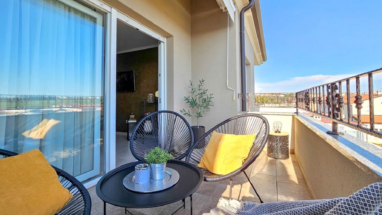 Photo of Patio Balcony in Dajla