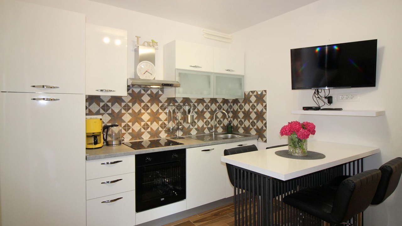Photo of Kitchen in Mali Maj
