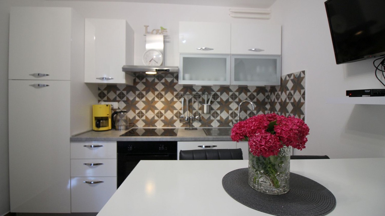 Photo of Kitchen in Mali Maj