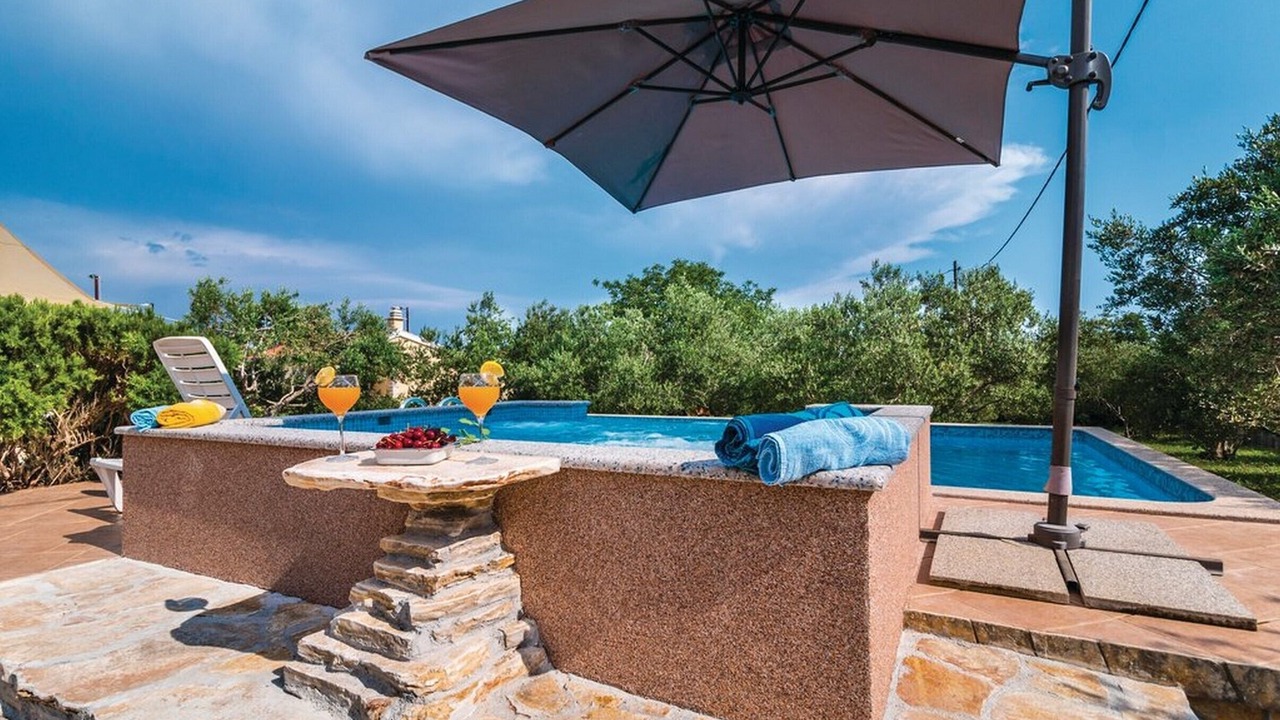 Photo of Outdoor in Rudine