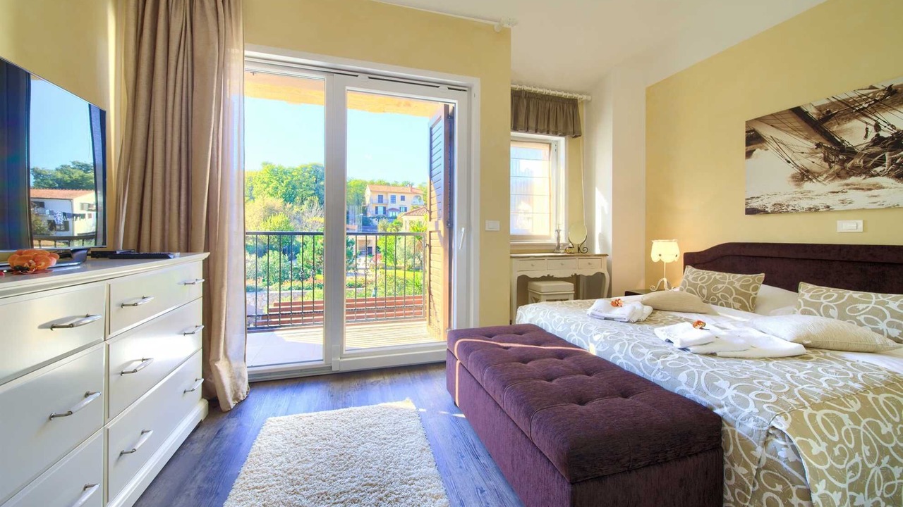 Photo of Bedroom in Porat