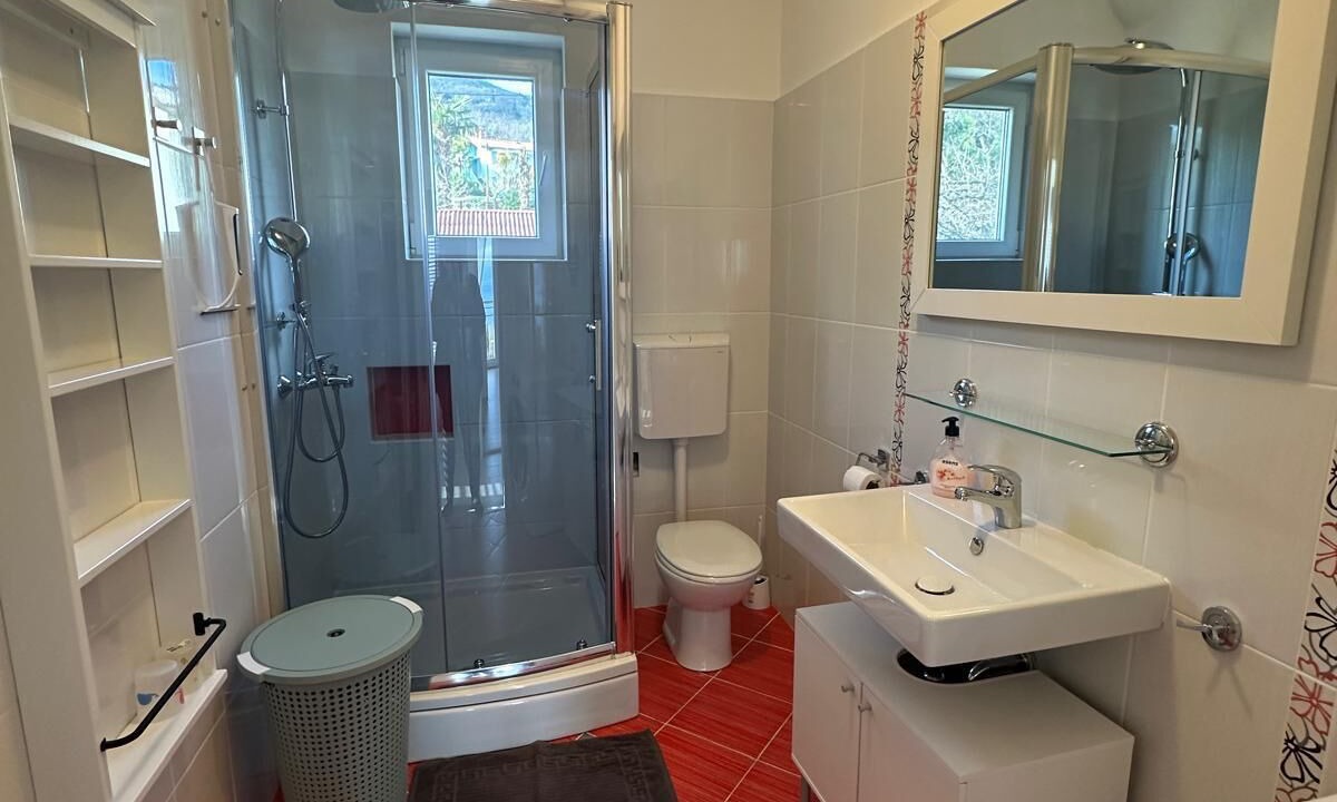 Photo of Bathroom in Ika