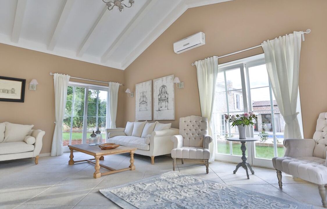 Photo of Livingroom in Stifanici