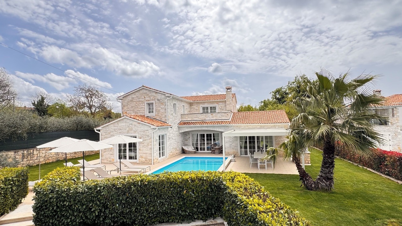 Photo of Outdoor in Stifanici