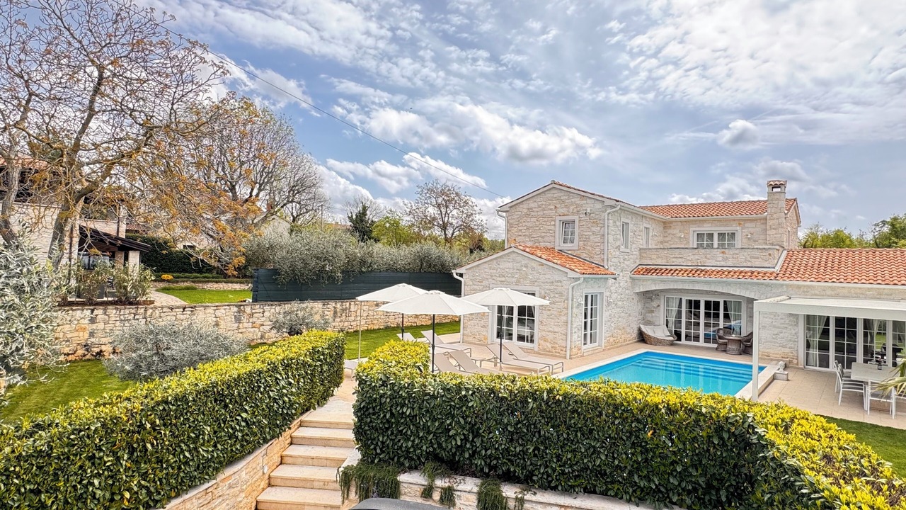 Photo of Outdoor in Stifanici