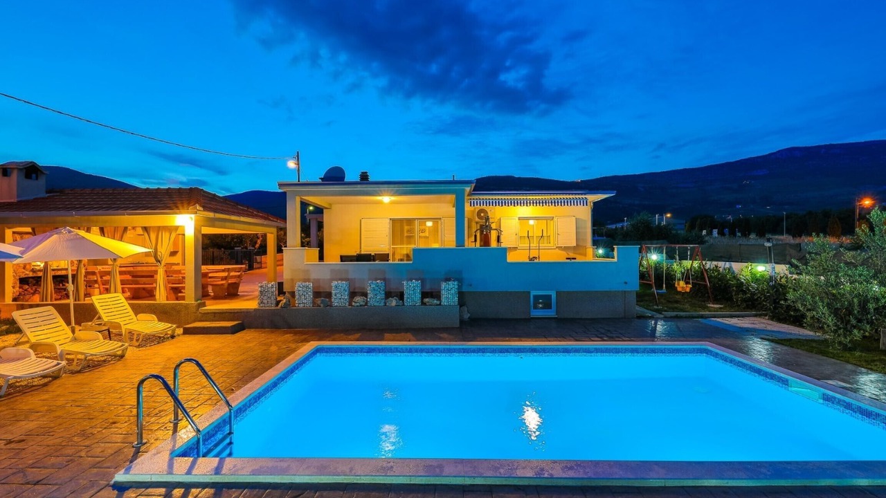 Photo of Outdoor in Rudine