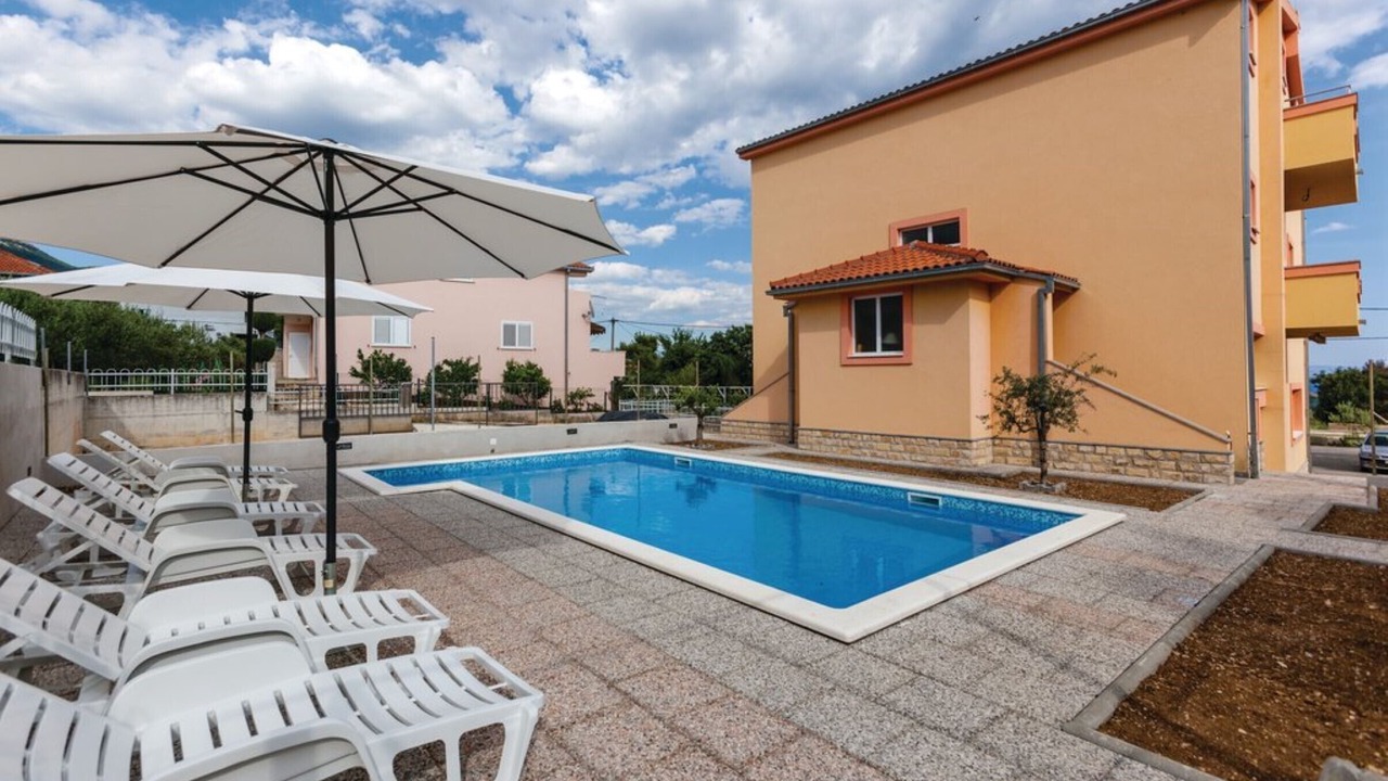 Photo of Outdoor in Rudine