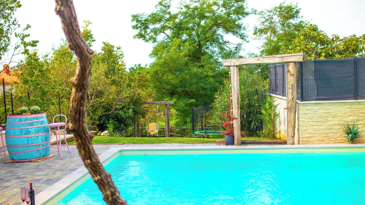 Photo of Outdoor in Modrusani