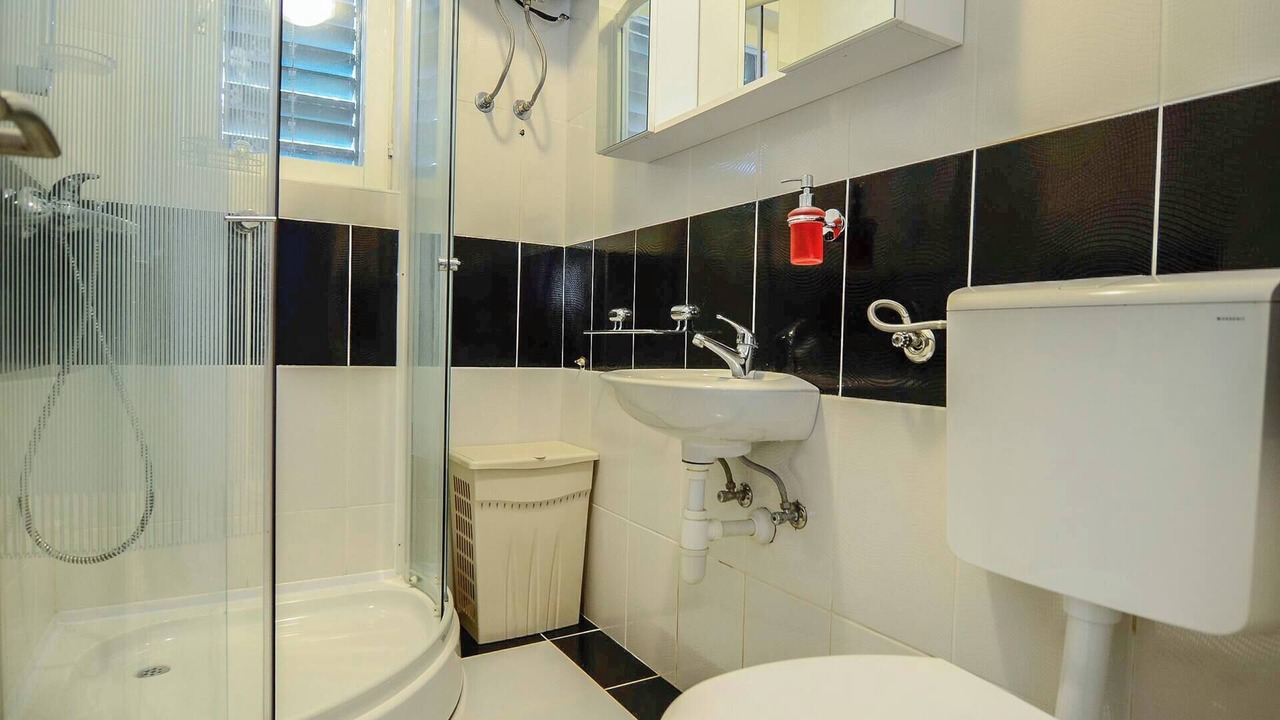 Photo of Bathroom in Loviste
