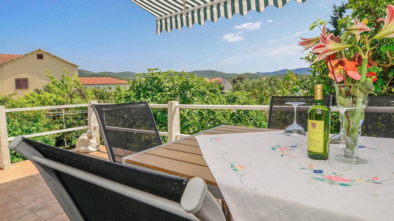 Photo of Outdoor in Loviste