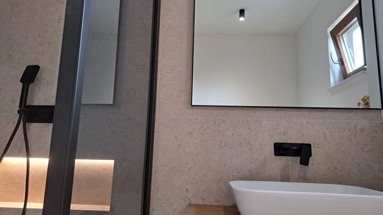 Photo of Bathroom in Dicmo