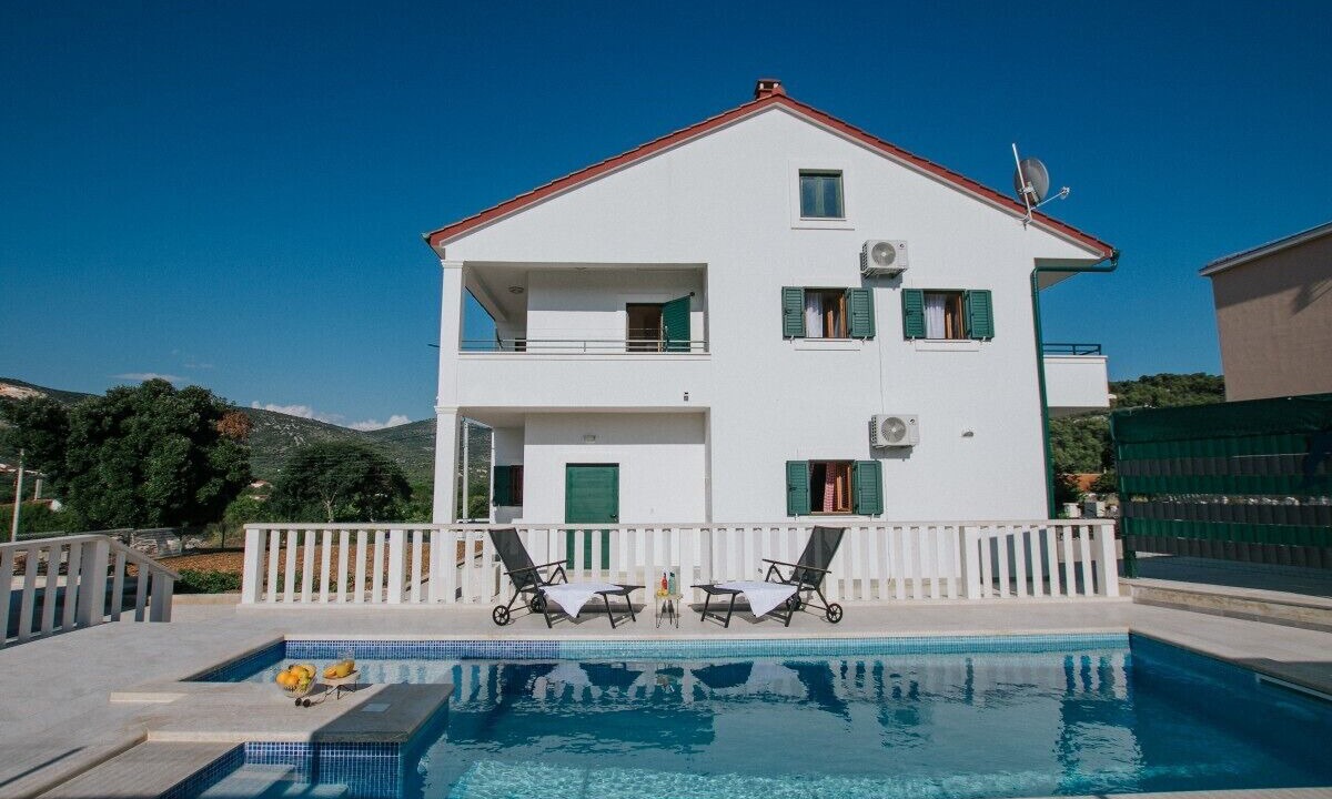 Photo of Outdoor in Vrsine