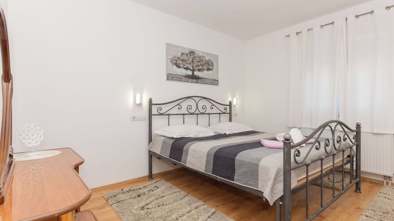 Photo of Bedroom in Donji Prolozac
